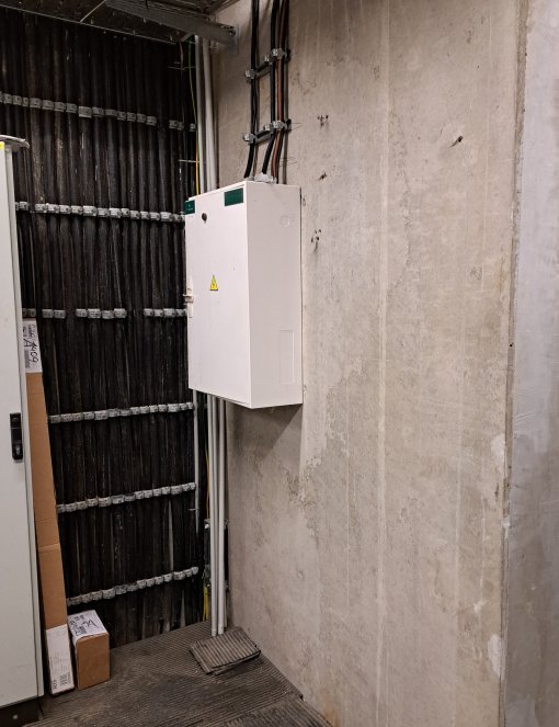 R005_GLOBUS_PLZEŇ_FVE_999,9 kWp